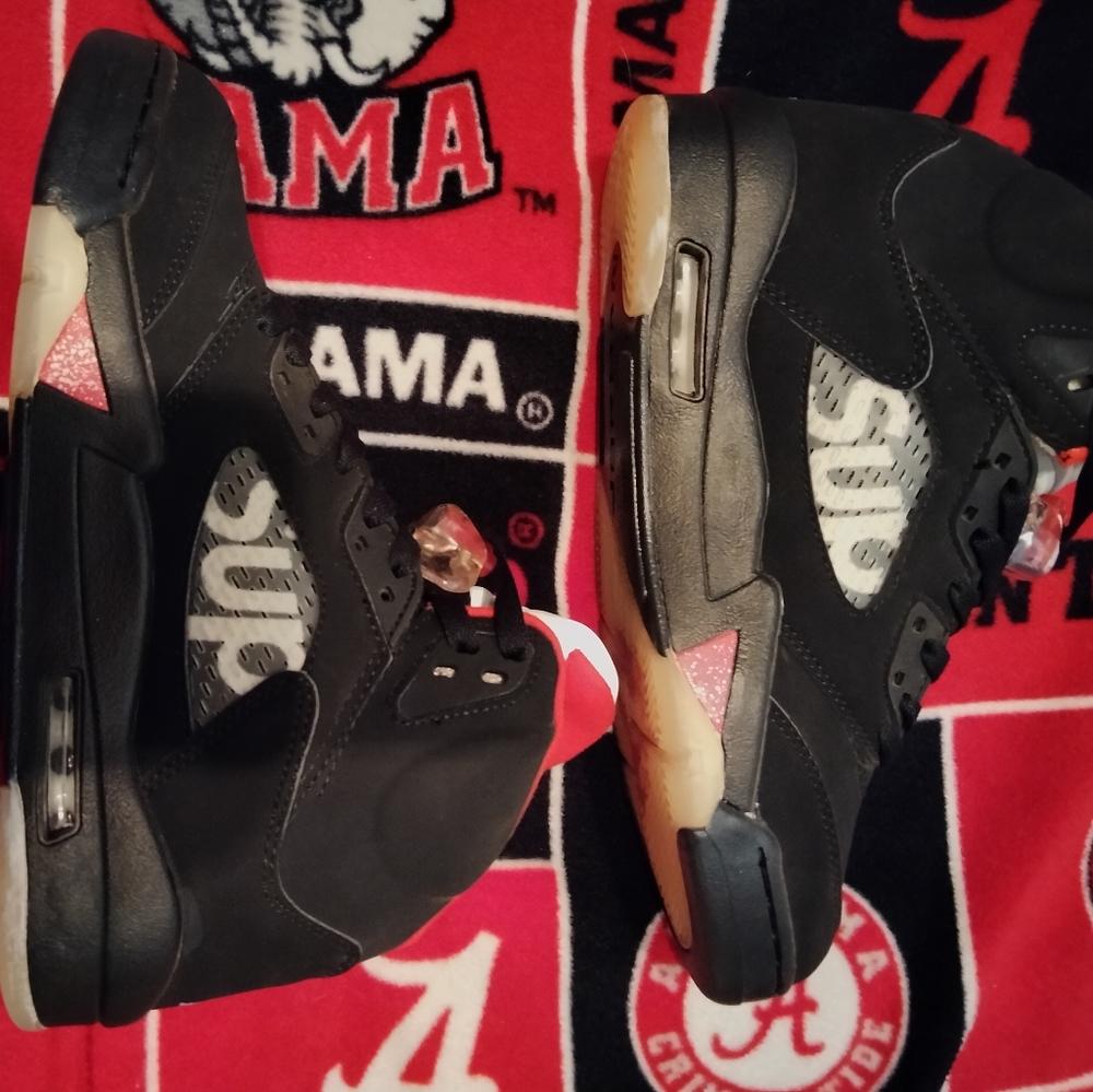 Air Jordan Retro 5  Supreme X Black